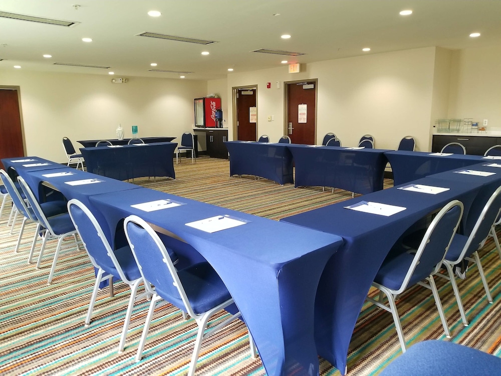 holiday inn express hotel and suites mebane by ihg