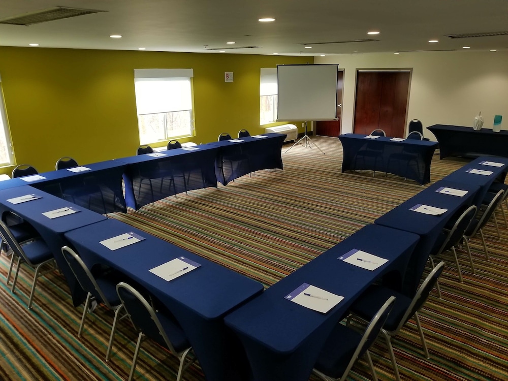 holiday inn express hotel and suites mebane by ihg