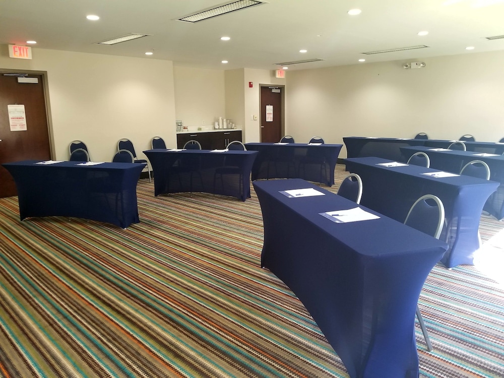 holiday inn express hotel and suites mebane by ihg
