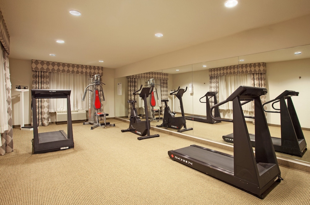 holiday inn express hotel and suites mebane by ihg