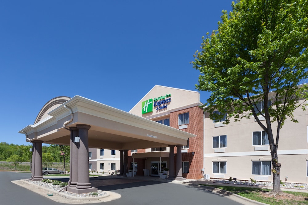 holiday inn express hotel and suites mebane by ihg