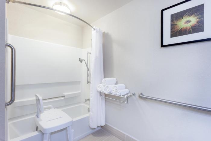 holiday inn express hotel and suites mebane by ihg