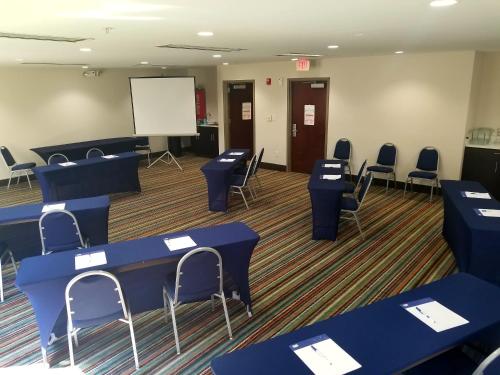 holiday inn express hotel and suites mebane by ihg