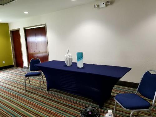 holiday inn express hotel and suites mebane by ihg