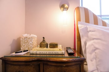 eleven stafford street townhouse