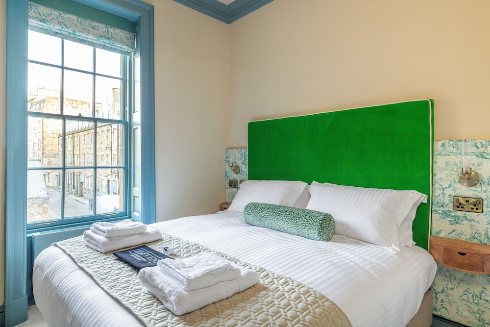 eleven stafford street townhouse