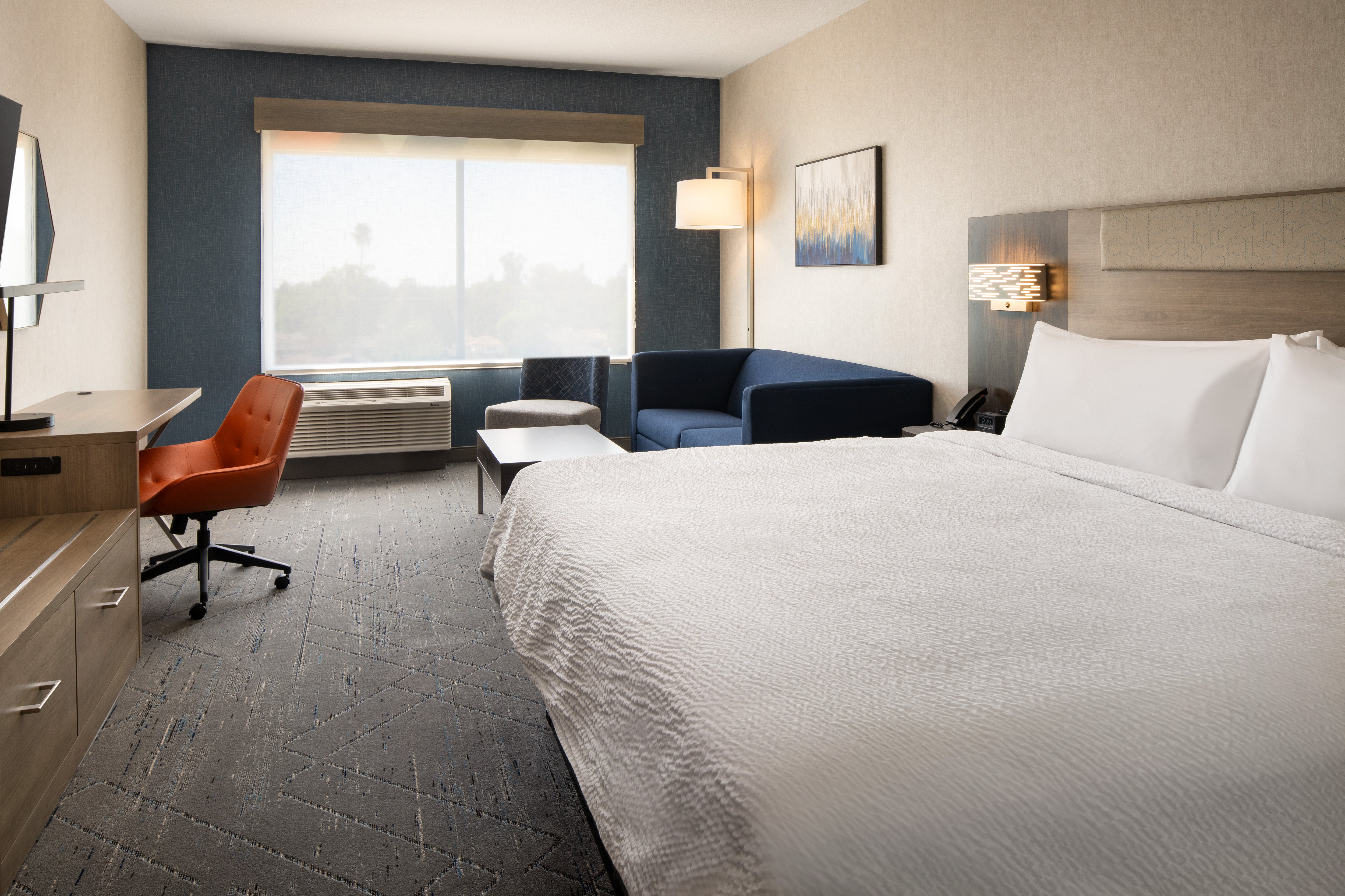 holiday inn express and suites fresno airport an ihg hotel