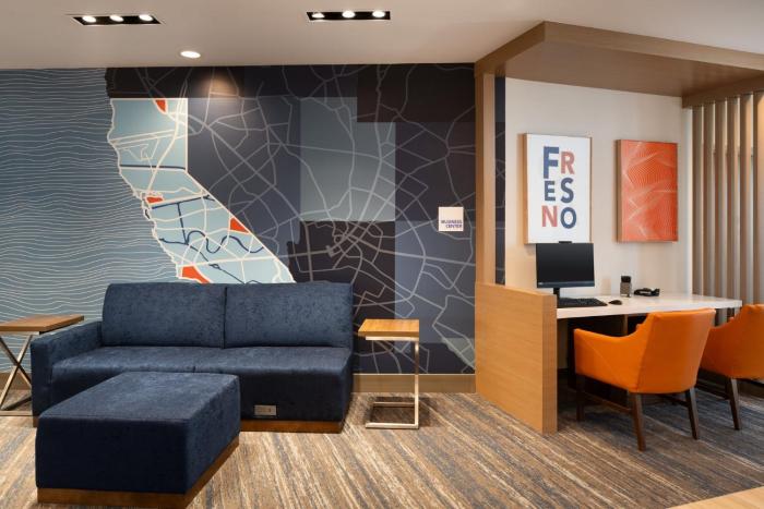 holiday inn express and suites fresno airport an ihg hotel