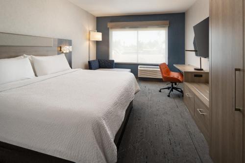 holiday inn express and suites fresno airport an ihg hotel
