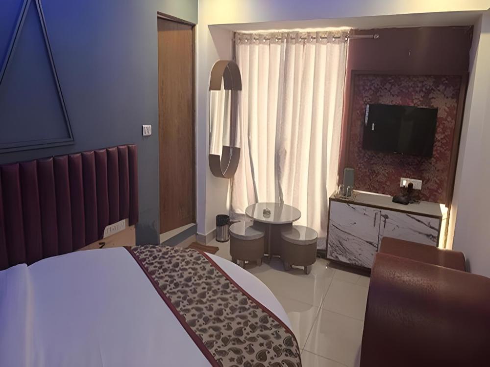 hotel jay villa grand