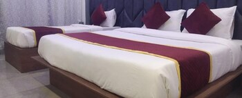 hotel jay villa grand