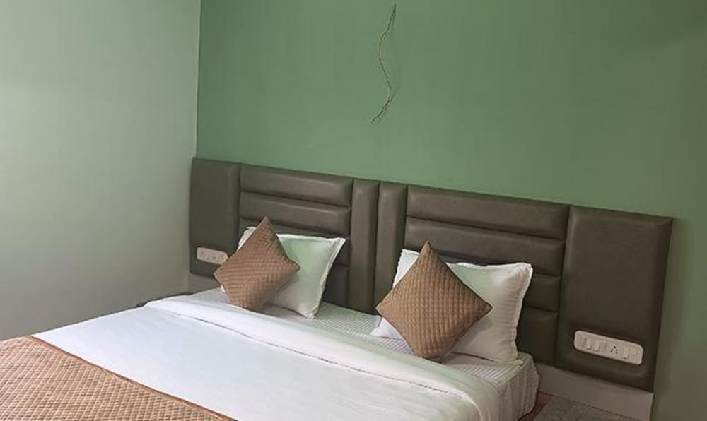 hotel jay villa grand