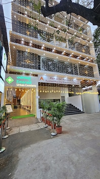 emerald urban comforts