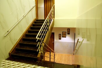 hotel moon lite residency marve malad