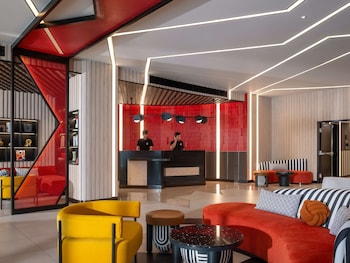 tribe living bangkok sukhumvit 39