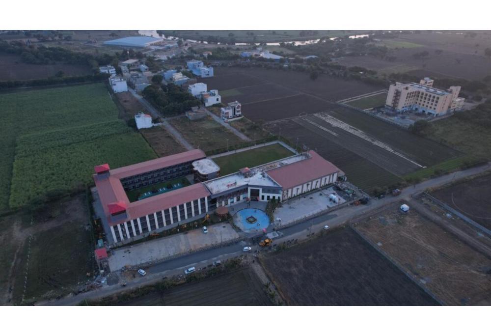 mansa club and resort