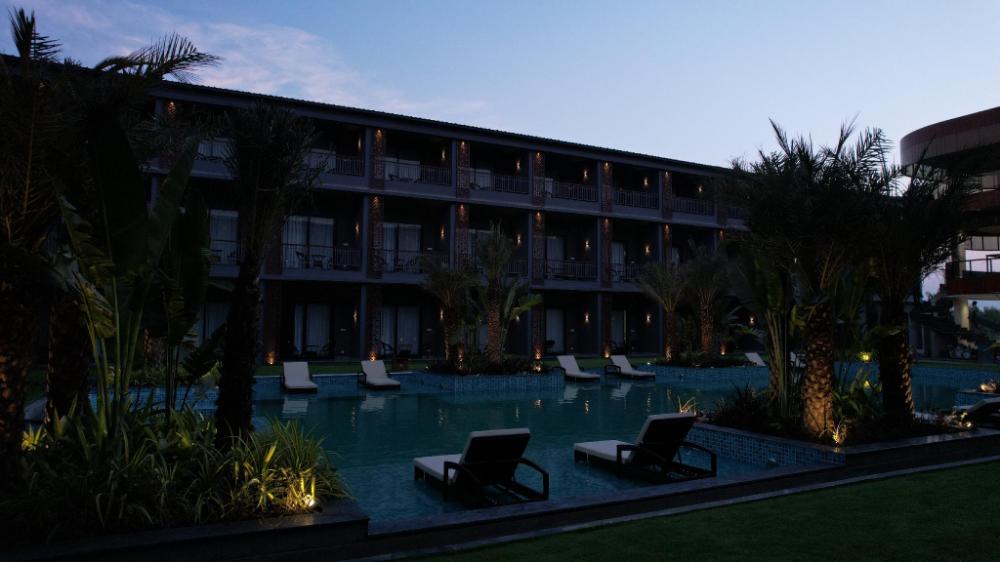 mansa club and resort