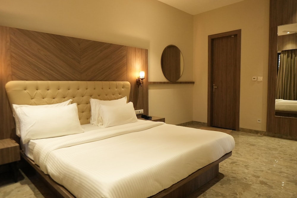 mansa club and resort