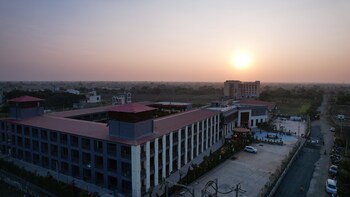 mansa club and resort