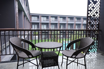 mansa club and resort