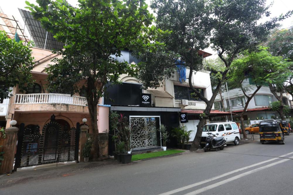 diamond hotel