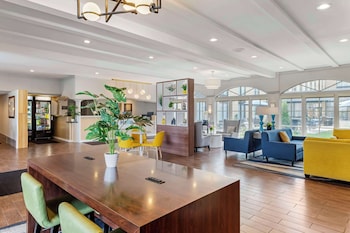 mainstay suites msp airport mall of america