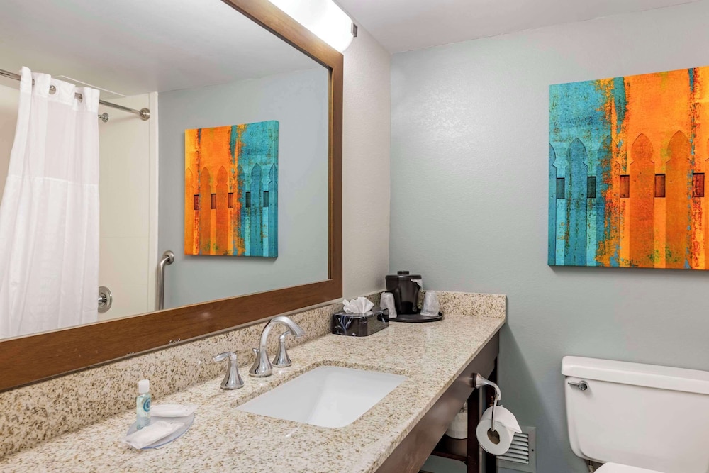 mainstay suites msp airport mall of america