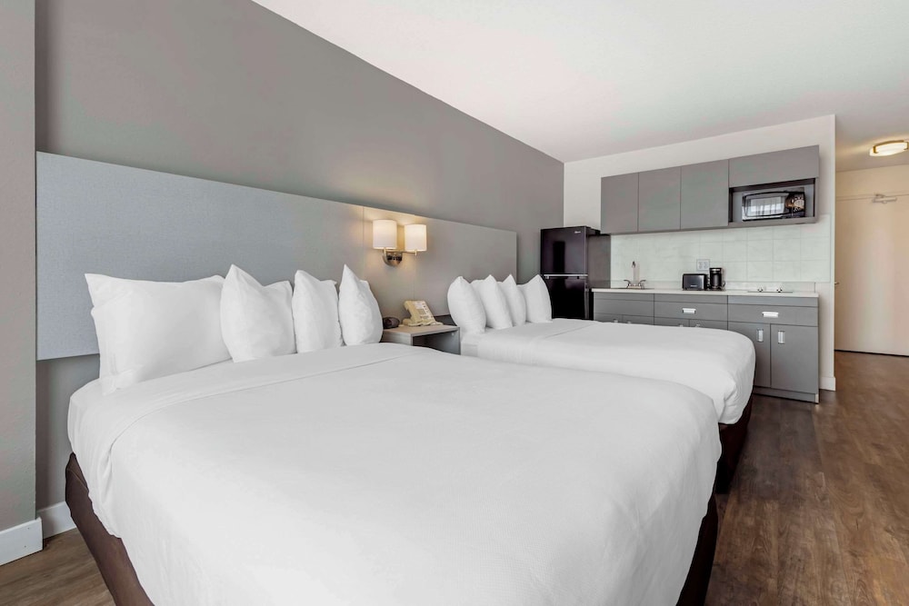 mainstay suites msp airport mall of america