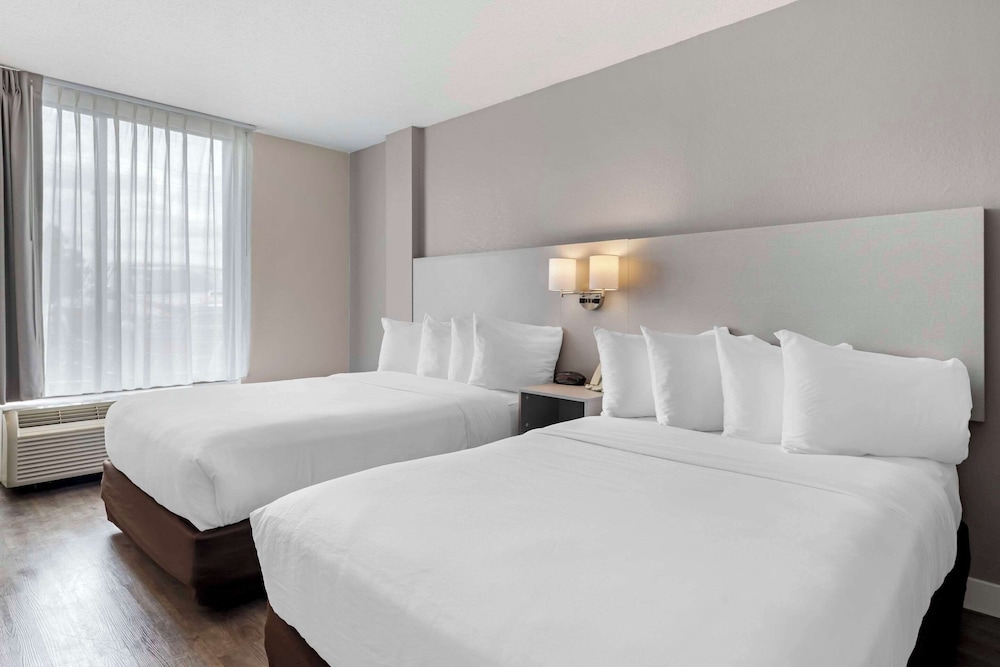 mainstay suites msp airport mall of america