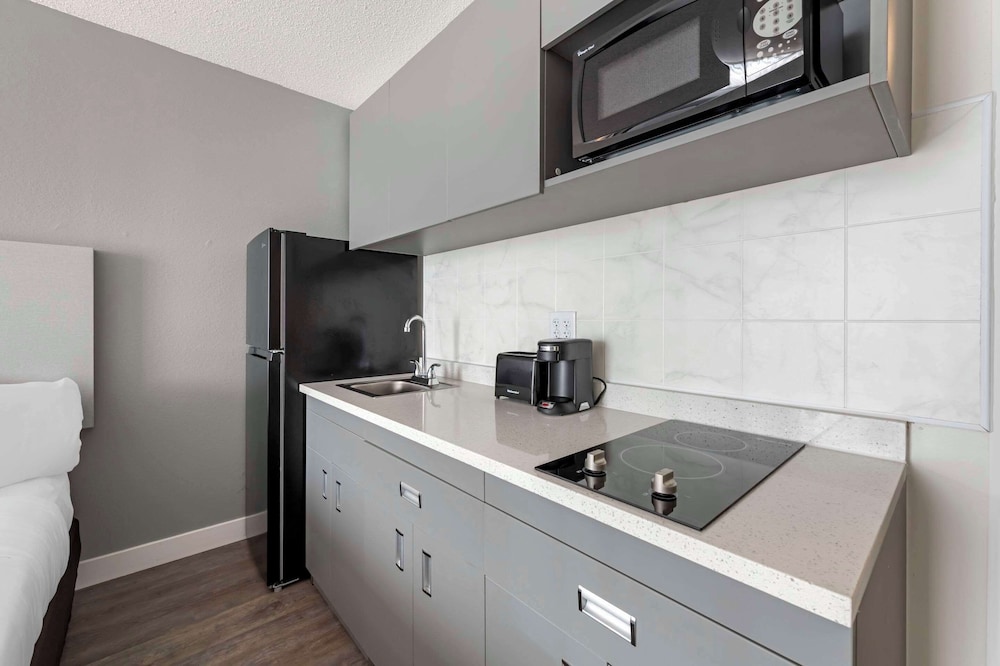mainstay suites msp airport mall of america