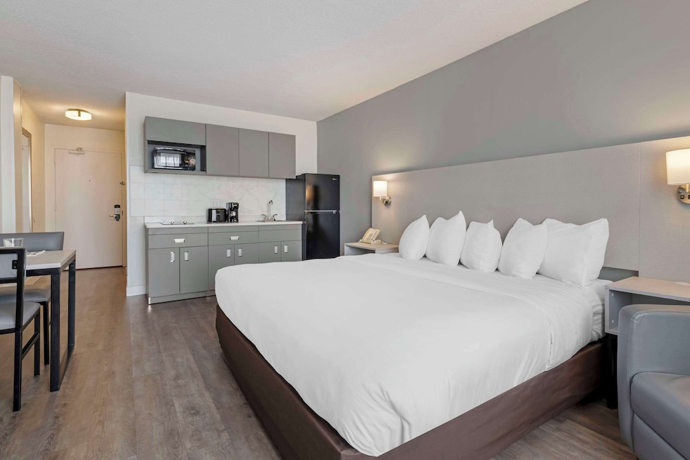 mainstay suites msp airport mall of america