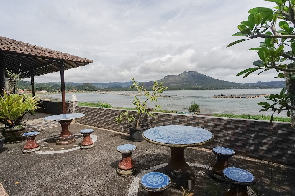 baruna lakeside view