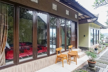 baruna lakeside view