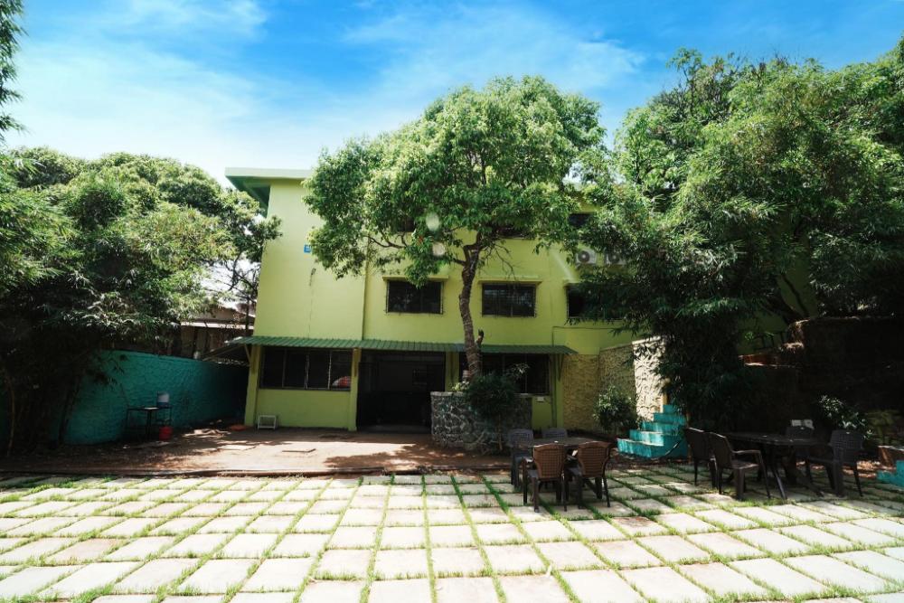 springfield family apartment