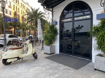 the secret halong hotel