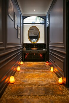 the secret halong hotel