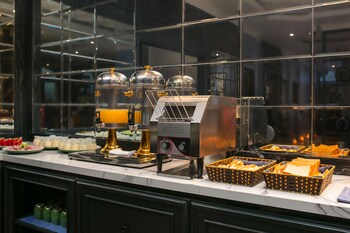 the secret halong hotel