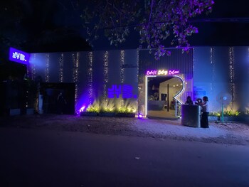 just b boutique hotel