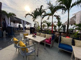 just b boutique hotel
