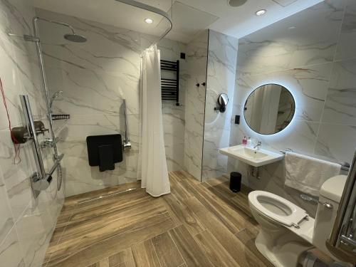 tynecastle park hotel