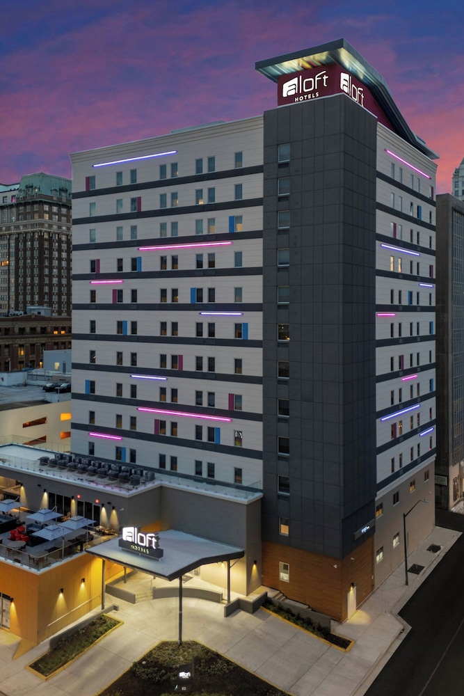 aloft memphis downtown