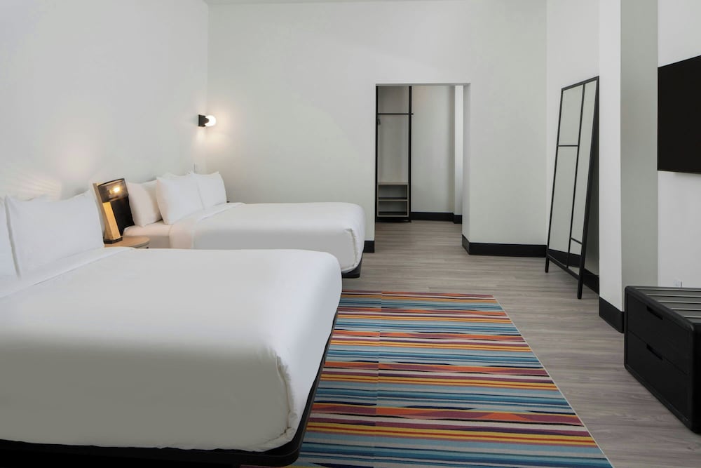 aloft memphis downtown