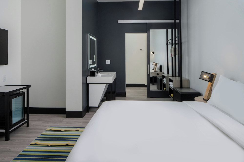 aloft memphis downtown