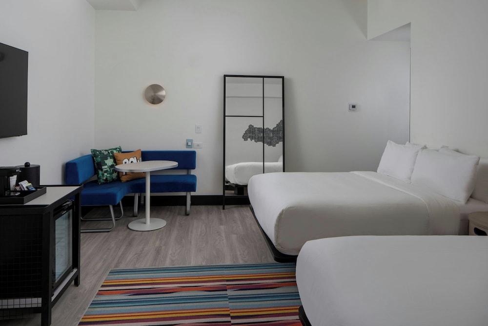 aloft memphis downtown