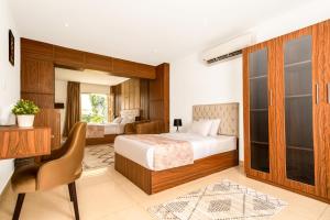 king pyramids view hotel