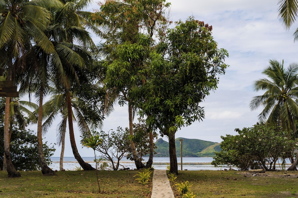 yawekata eco still bluewater resort