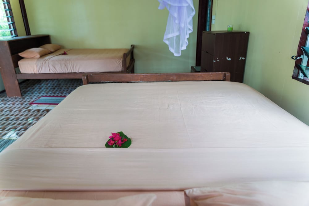 yawekata eco still bluewater resort