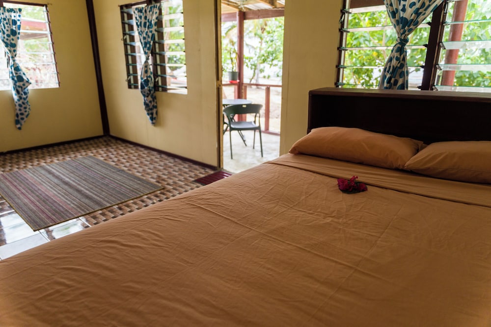 yawekata eco still bluewater resort