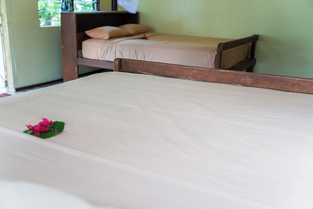 yawekata eco still bluewater resort