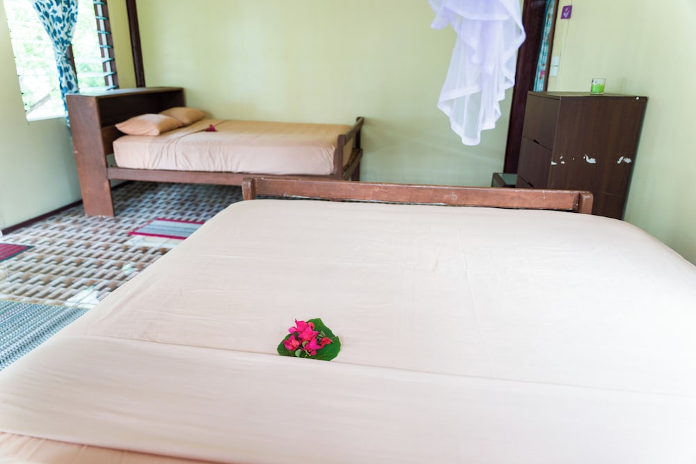 yawekata eco still bluewater resort